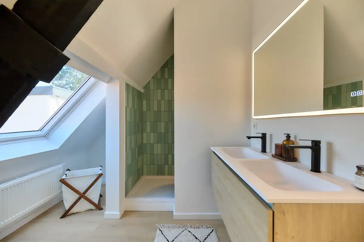 Gerenoveerde halfopen woning met 3 slaapkamers, bureau, parking en tuin in Sint-Denijs-Westrem foto 14