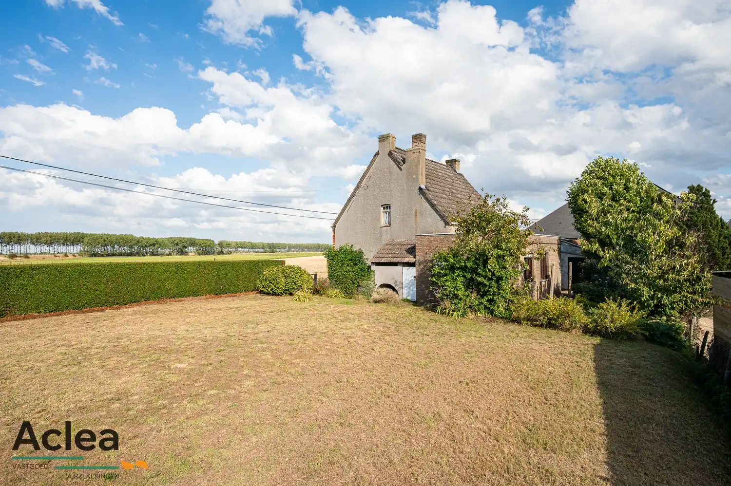 Hoofdfoto van de publicatie: Eigendom op een rustige ligging met open zichten