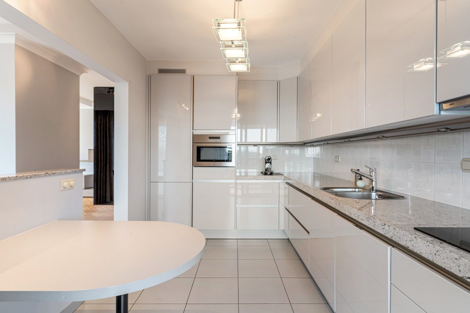 2 slpk appartement, 126 m², terras, autostaanplaats, kelderberging foto 10