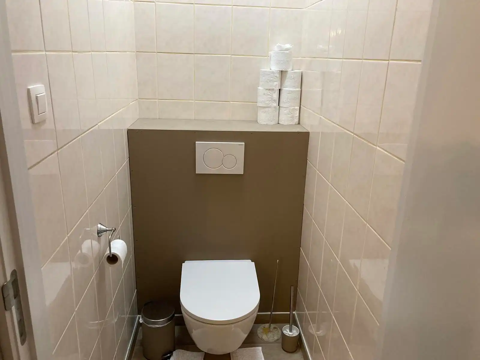 SCHELLEBELLE - Gelijkvloers appartement met tuintje. foto 8