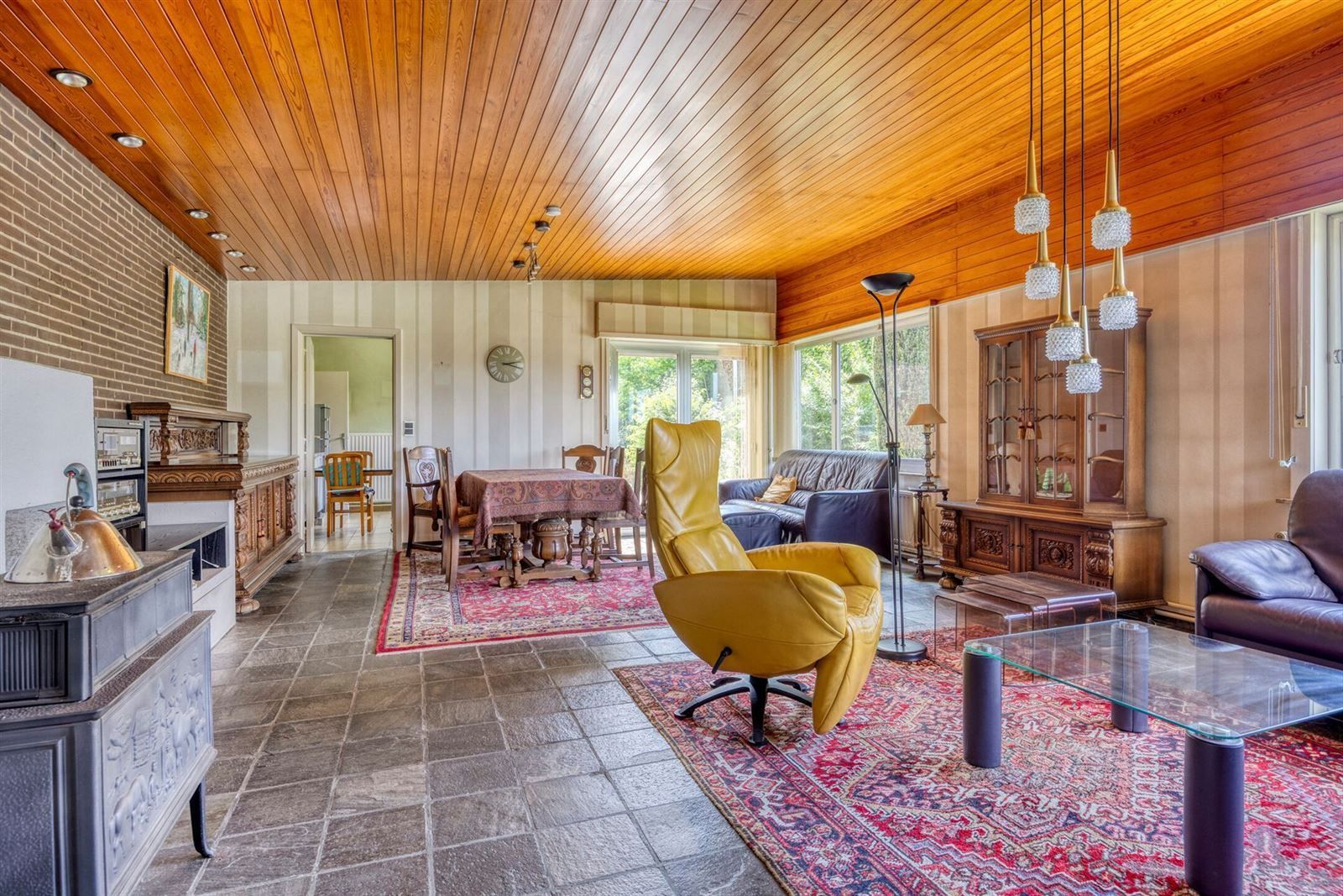 Ruime villa (bungalow) met 4 slaapkamers en atelier op terrein van 13a 22ca foto 10