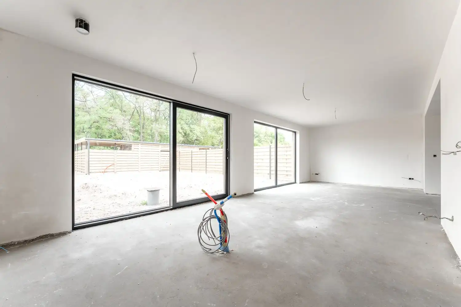 Charmante gerenoveerde CASCO + woning te koop in Leopoldsburg - 4 slaapkamers, 1 badkamer, ruime keuken en 2 toiletten op 237 m², volledig gerenoveerd in 2026! foto 9