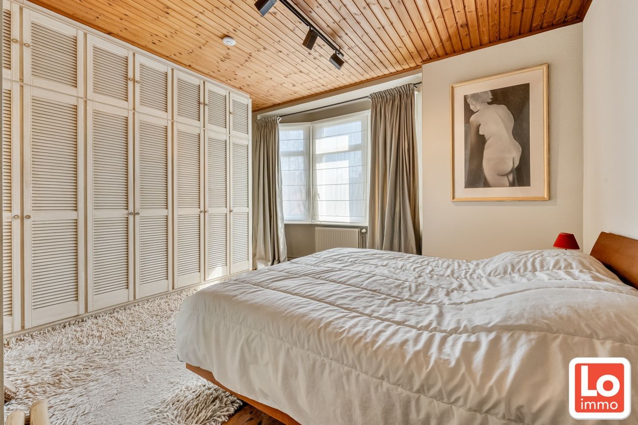 Prachtige eigendom op 1774m² met ruime garage/magazijn en 5 slaapkamers foto 17