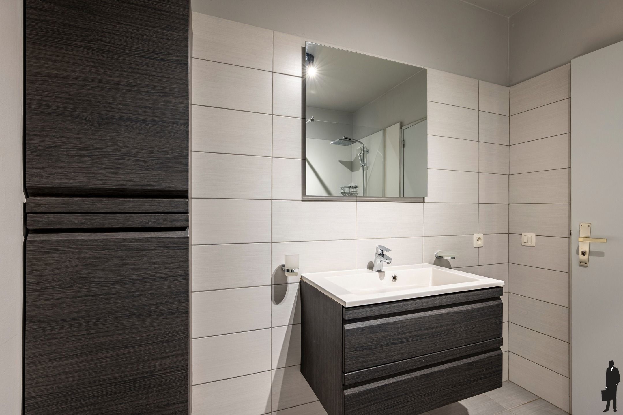 Instapklaar driekamerappartement met terras en goede ligging foto 11