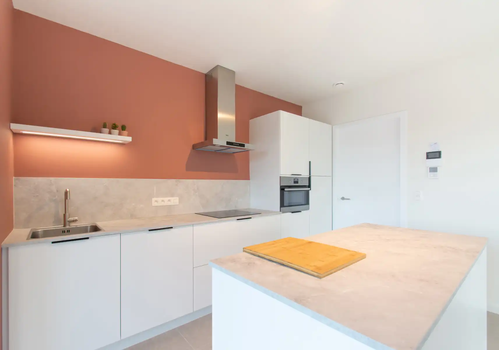 Rustig, en comfortabel 2slpk app. met mooi terras  foto 8