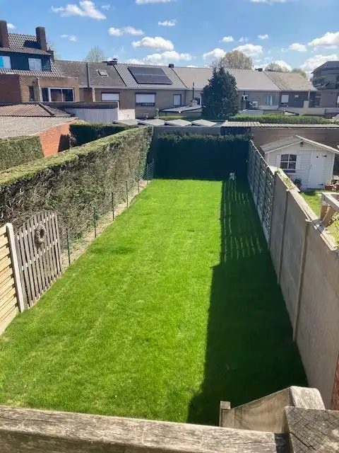 Instapklare bel-etage met 3 slaapkamers en zonnige tuin in hartje Eeklo foto 30