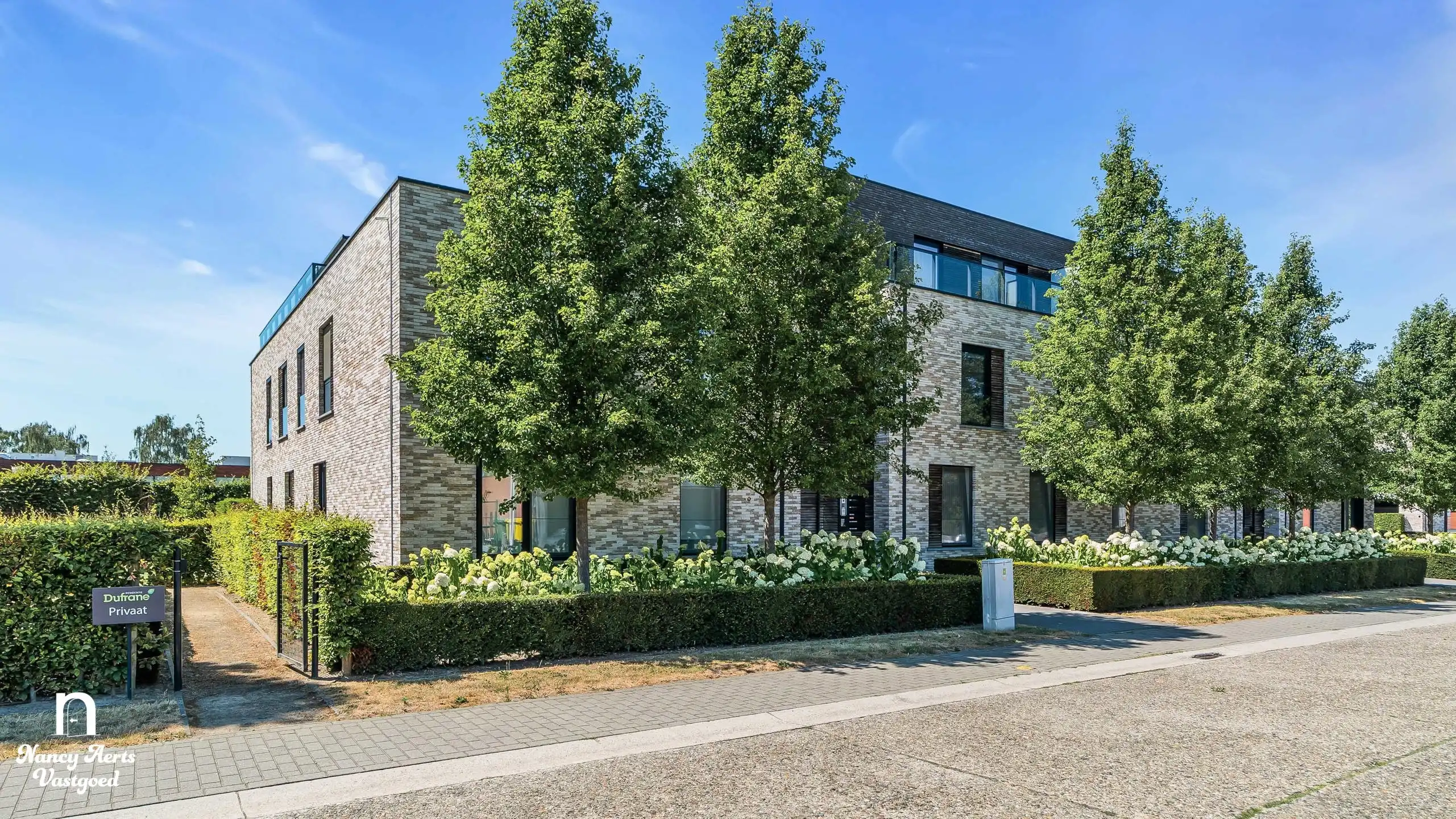 Luxueus appartement met terras en hoogwaardige afwerking foto 21