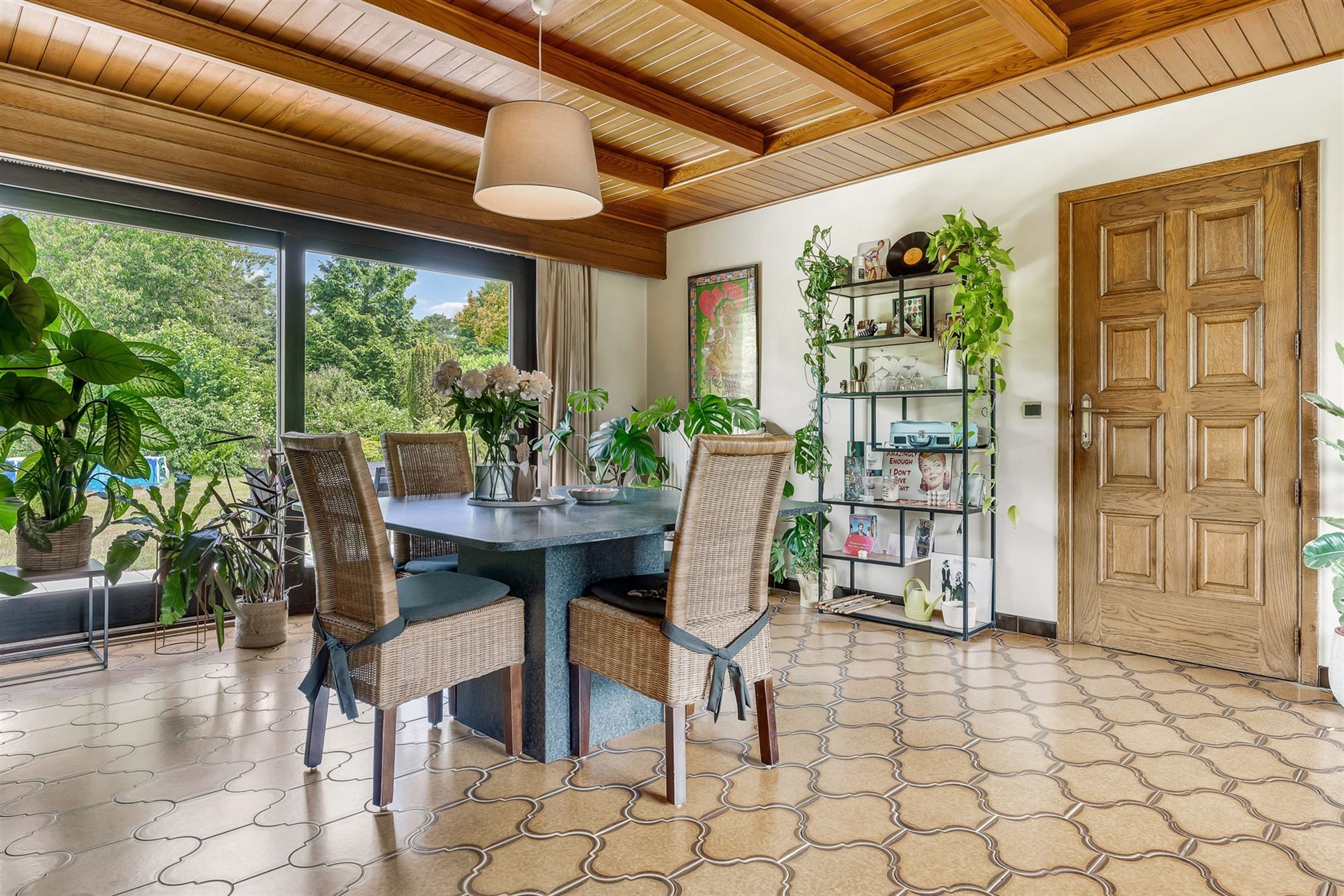 GELIJKVLOERSE WONING OP 2283M2 OP RESIDENTIËLE LIGGING foto 6