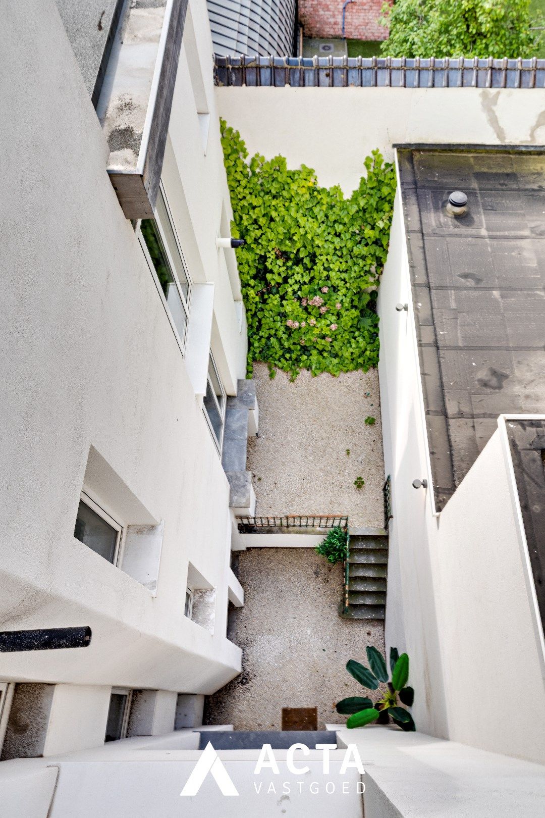 Gerenoveerde herenwoning met vier vergunde appartementen in hartje Oostende foto 28