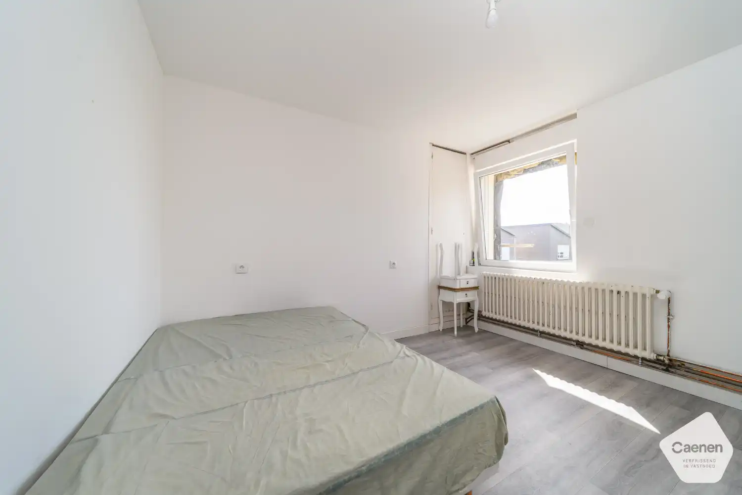 Te Koop – Handelszaak met Ruime Woning op Toplocatie aan de Belgisch-Franse Grens foto 10