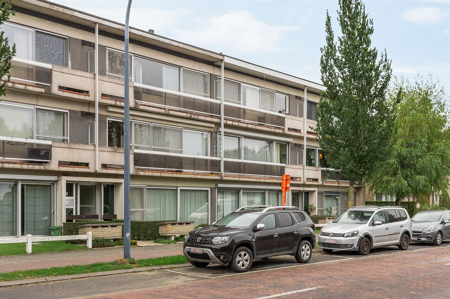 Gelijkvloers, 2 slaapkamers & tuin – ideaal wonen! foto {{pictureIndex}}