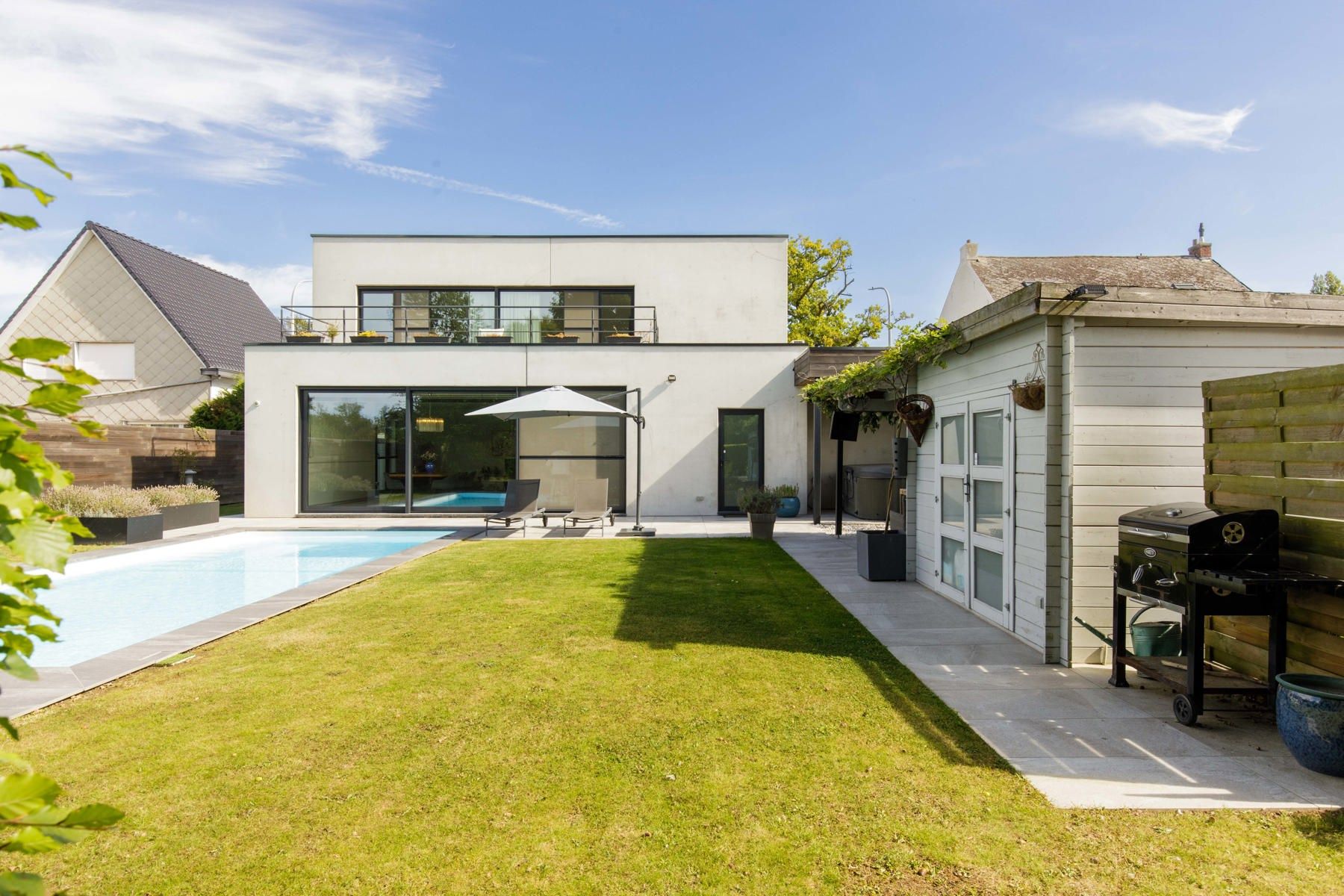 Luxueus werken en wonen onder één dak – BEN-villa met kantoorruimte foto {{pictureIndex}}