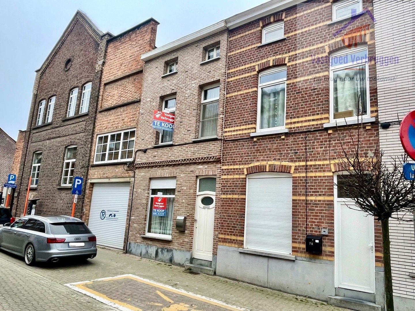 Hoofdfoto van de publicatie: Te renoveren stadswoning in centrum Aalst