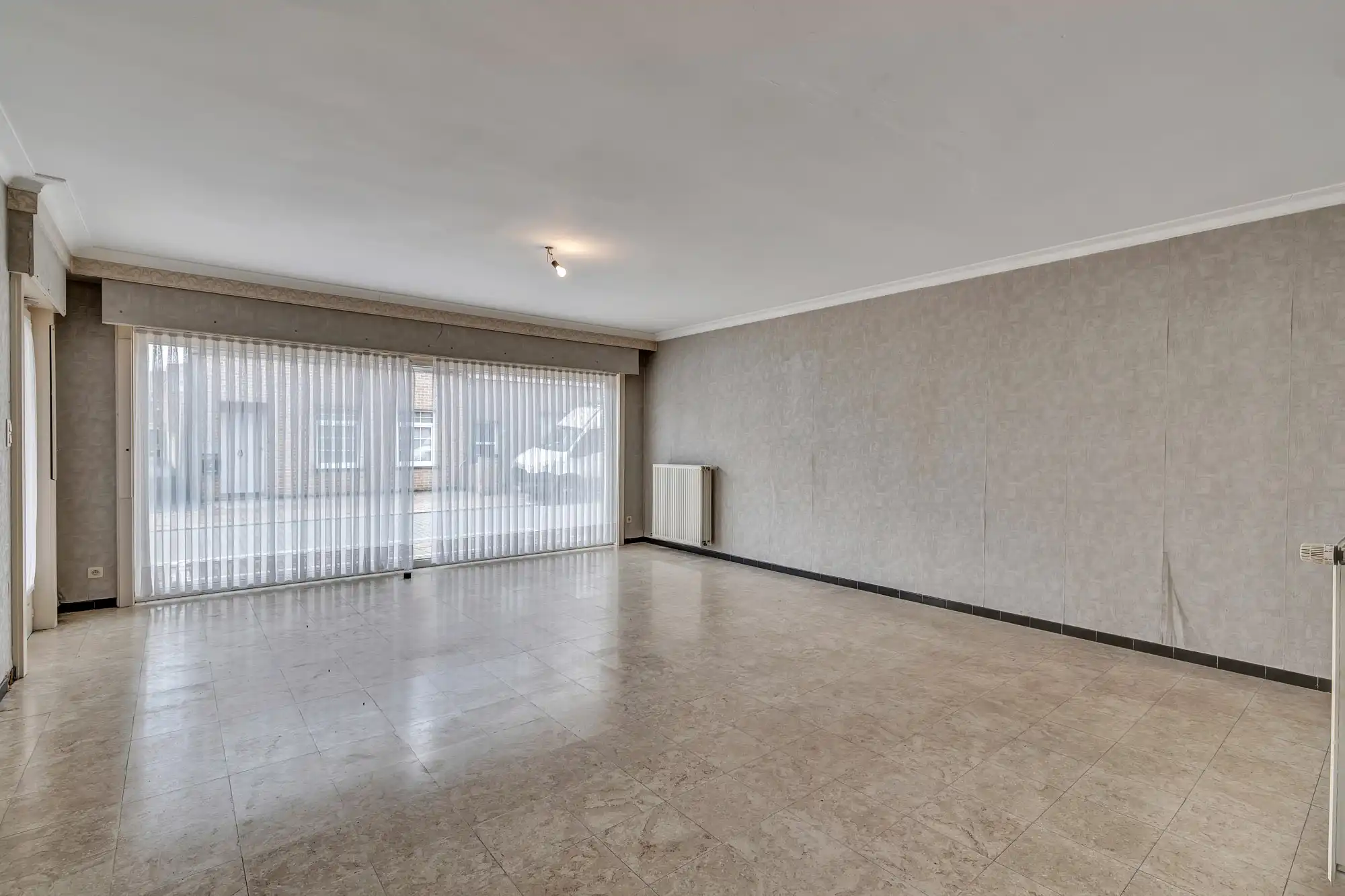 Zeer ruime woning met handelsruimte, garages en zonnige tuin foto 15