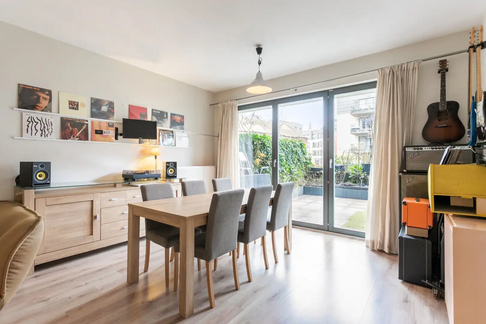 Energiezuinig 1-slpk appartement gelijkvloers met terras, parking en toplocatie nabij Brussel-Zuid foto 4