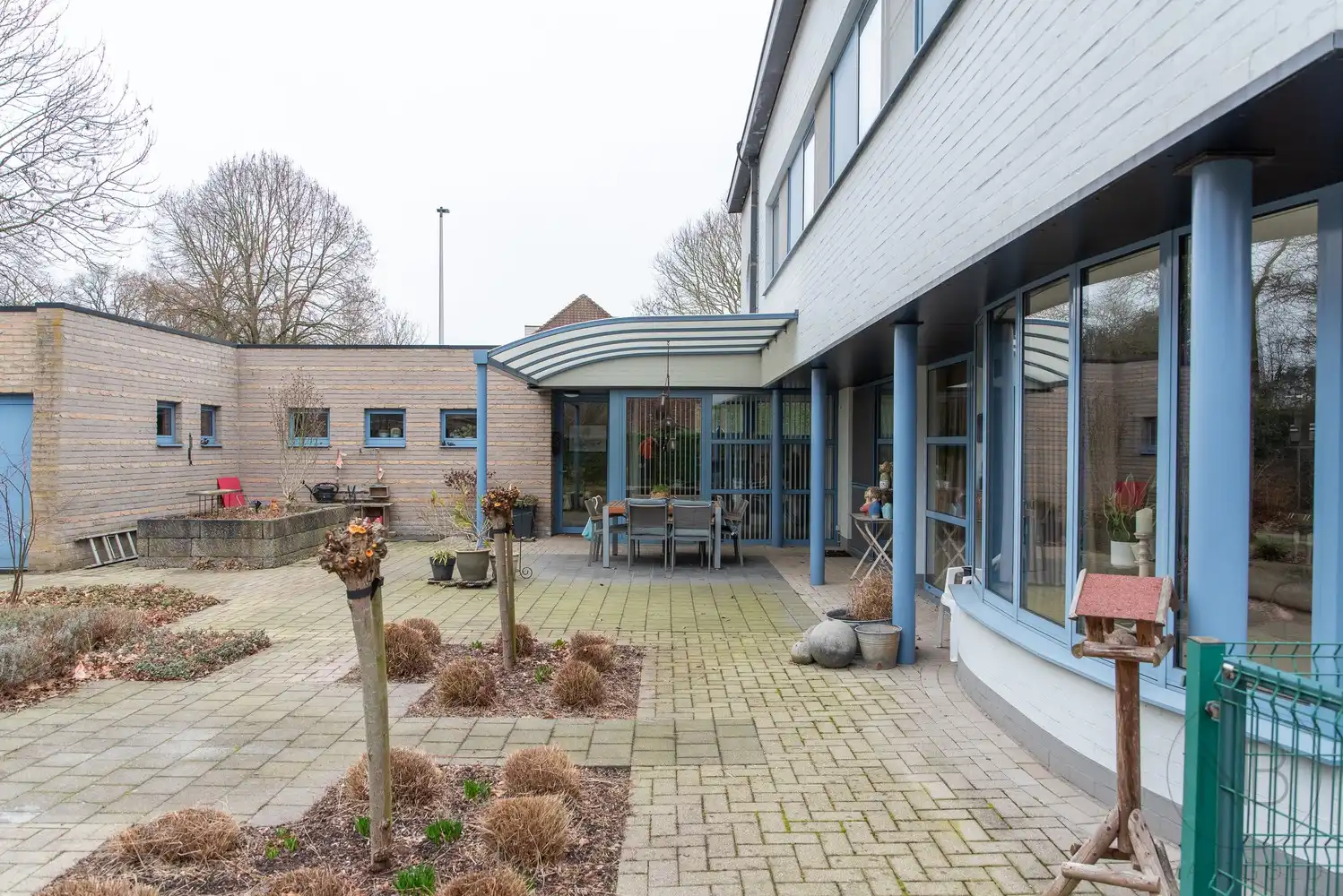 Moderne villa  met zwembad op toplocatie in Genk - instapklaar en future-proof foto 13