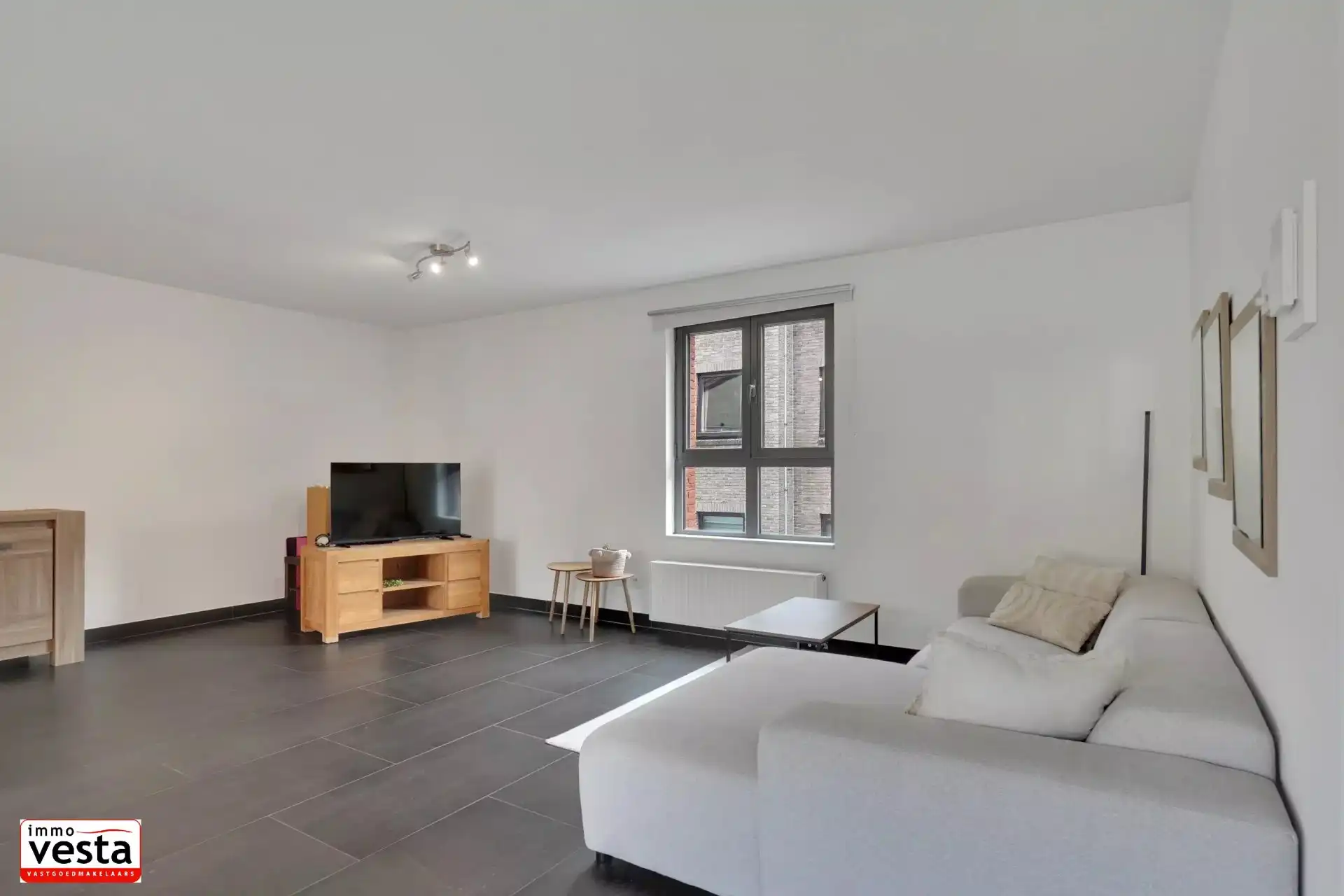 Modern appartement met 2 slaapkamers foto 13