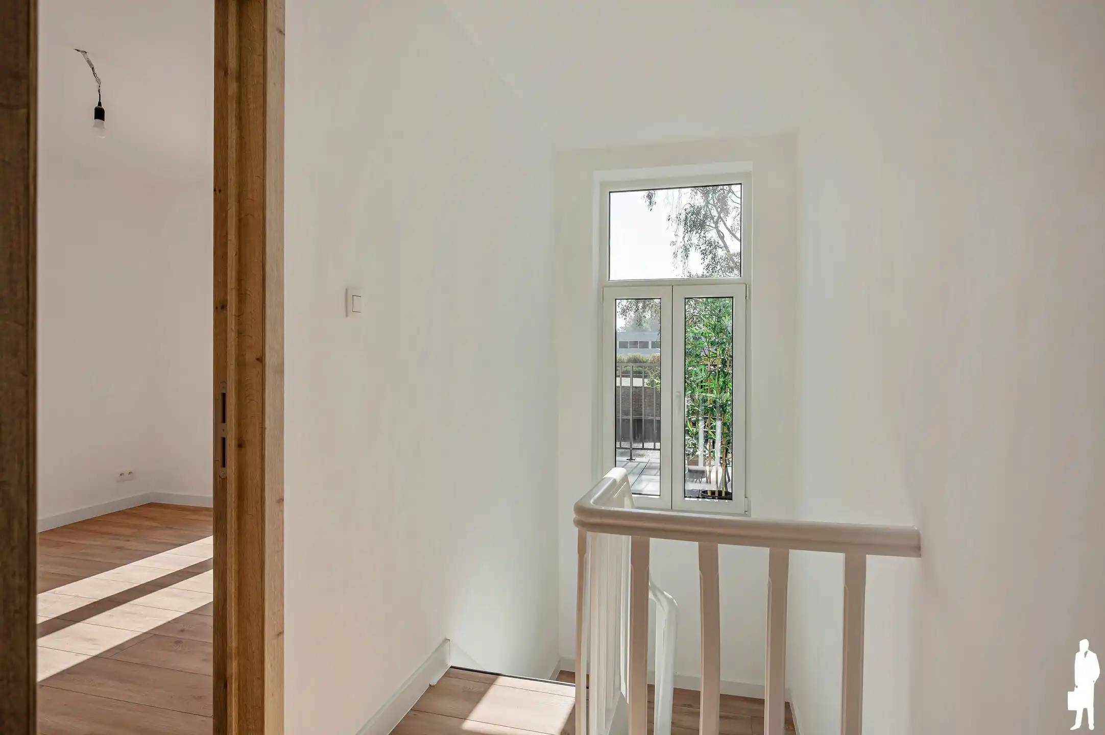 Volledig gerenoveerde en instapklare woning met zonnige tuin te Brasschaat! foto 14
