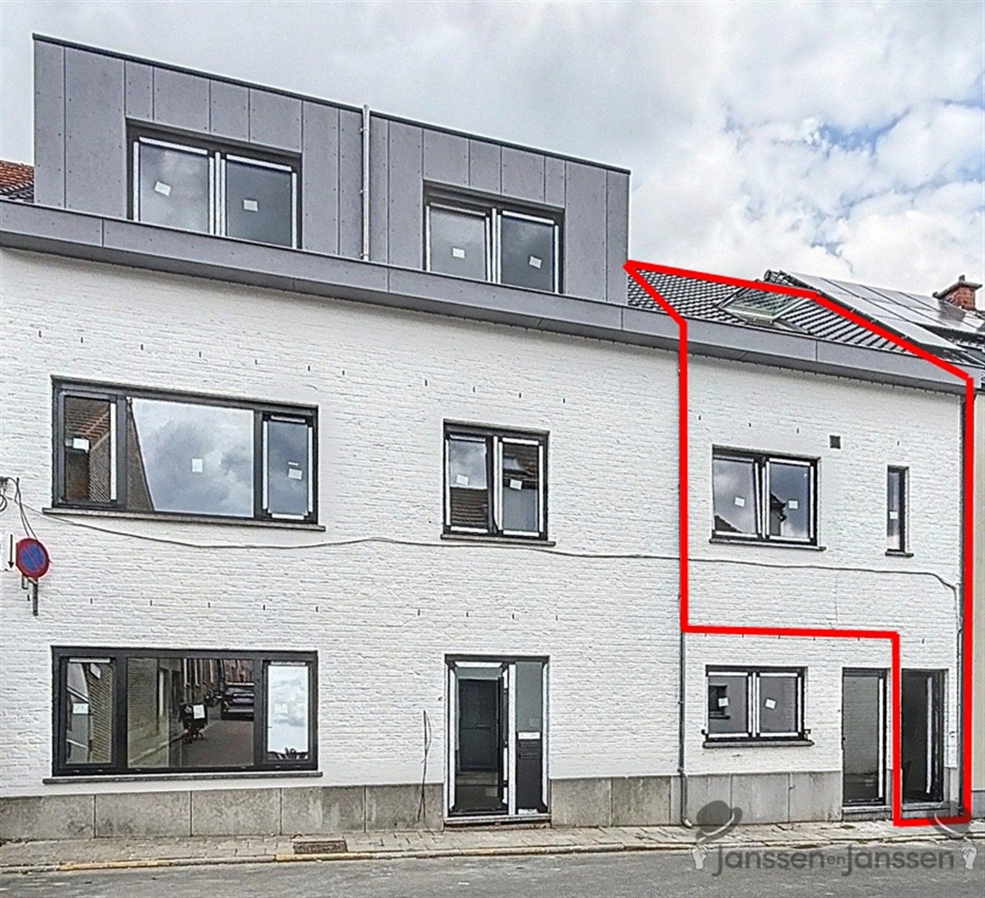 Duplex appartement met 2 slaapkamers foto {{pictureIndex}}