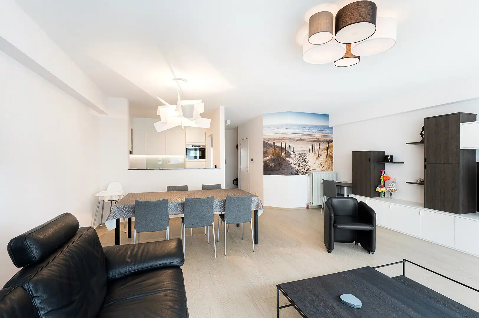 Een ruim appartement op toplocatie in het hart van Knokke. foto 8