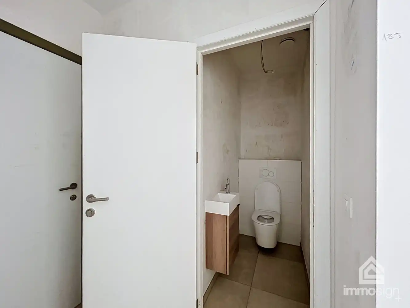 Lichtrijk nieuwbouwappartement met 2 slaapkamers op toplocatie in Pelt! foto 10