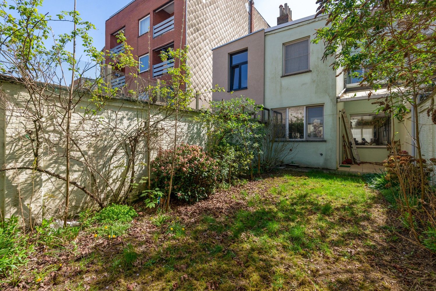 Ruime gezinswoning met 5 à 6 slaapkamers en ruime tuin te Antwerpen! foto 15