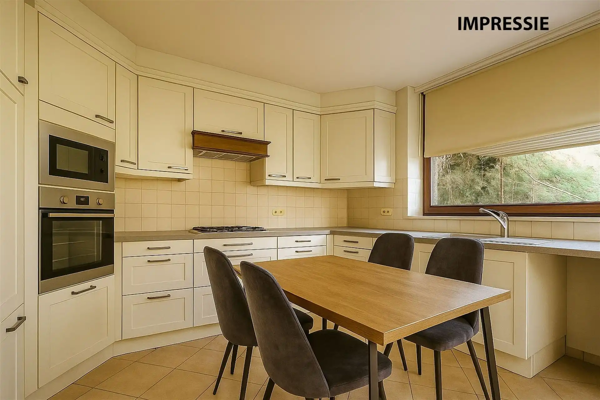 Gezinswoning met praktijkruimte! foto 3