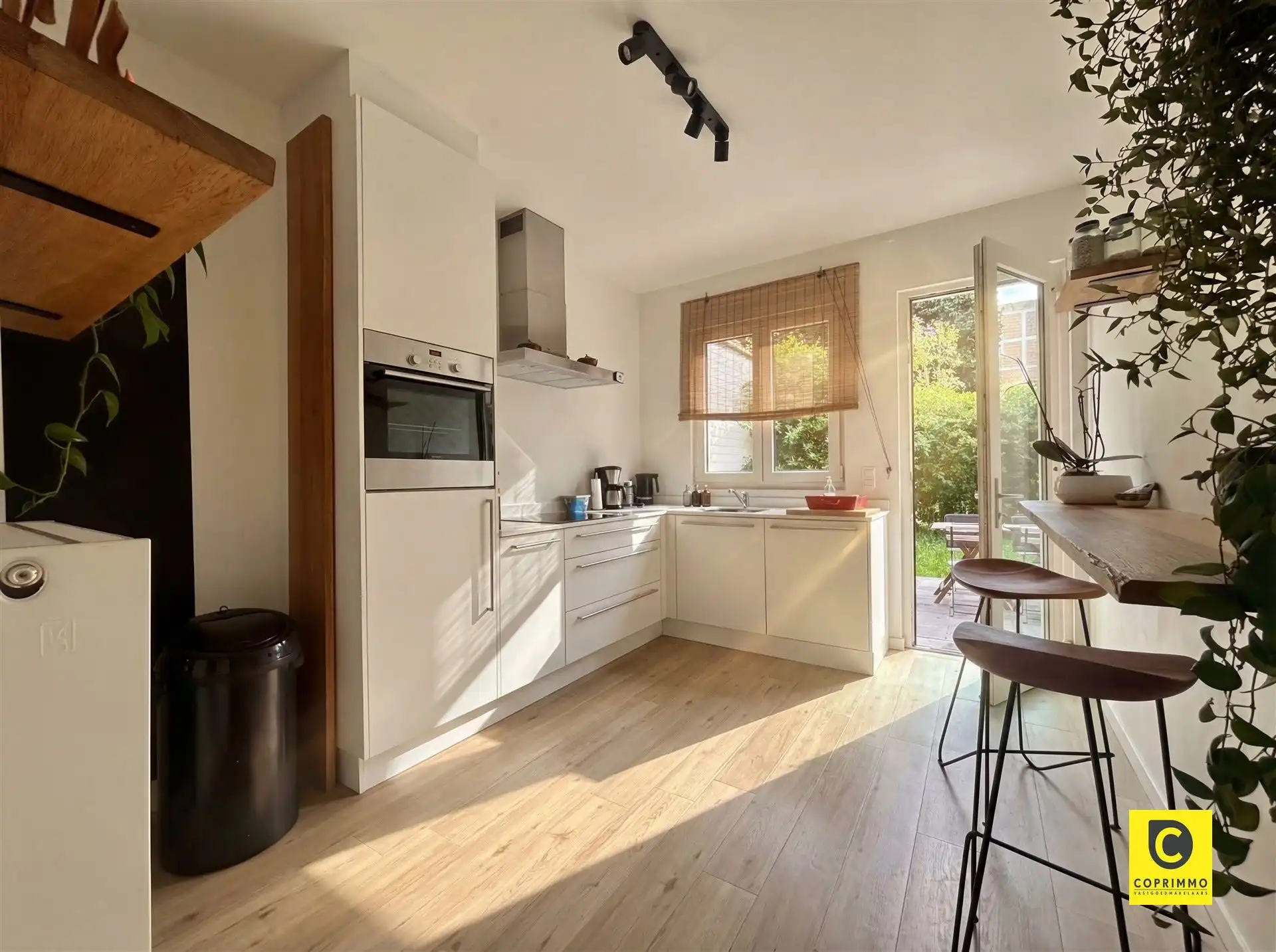 Gelijkvloers 1 slpk- appartement met tuin foto 2