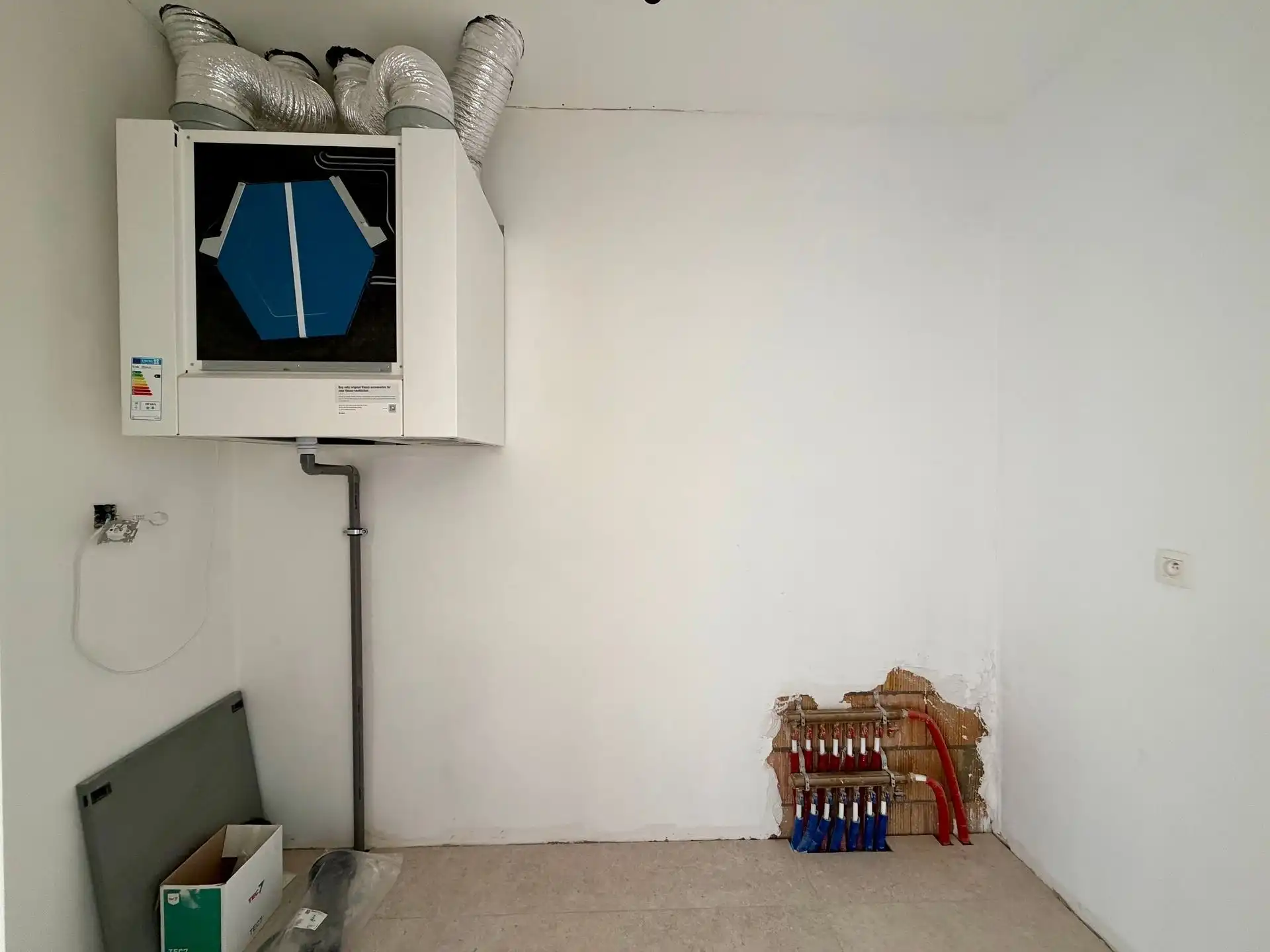 Volledig vernieuwd en instapklaar gelijkvloers appartement met 2 slaapkamers. foto 7