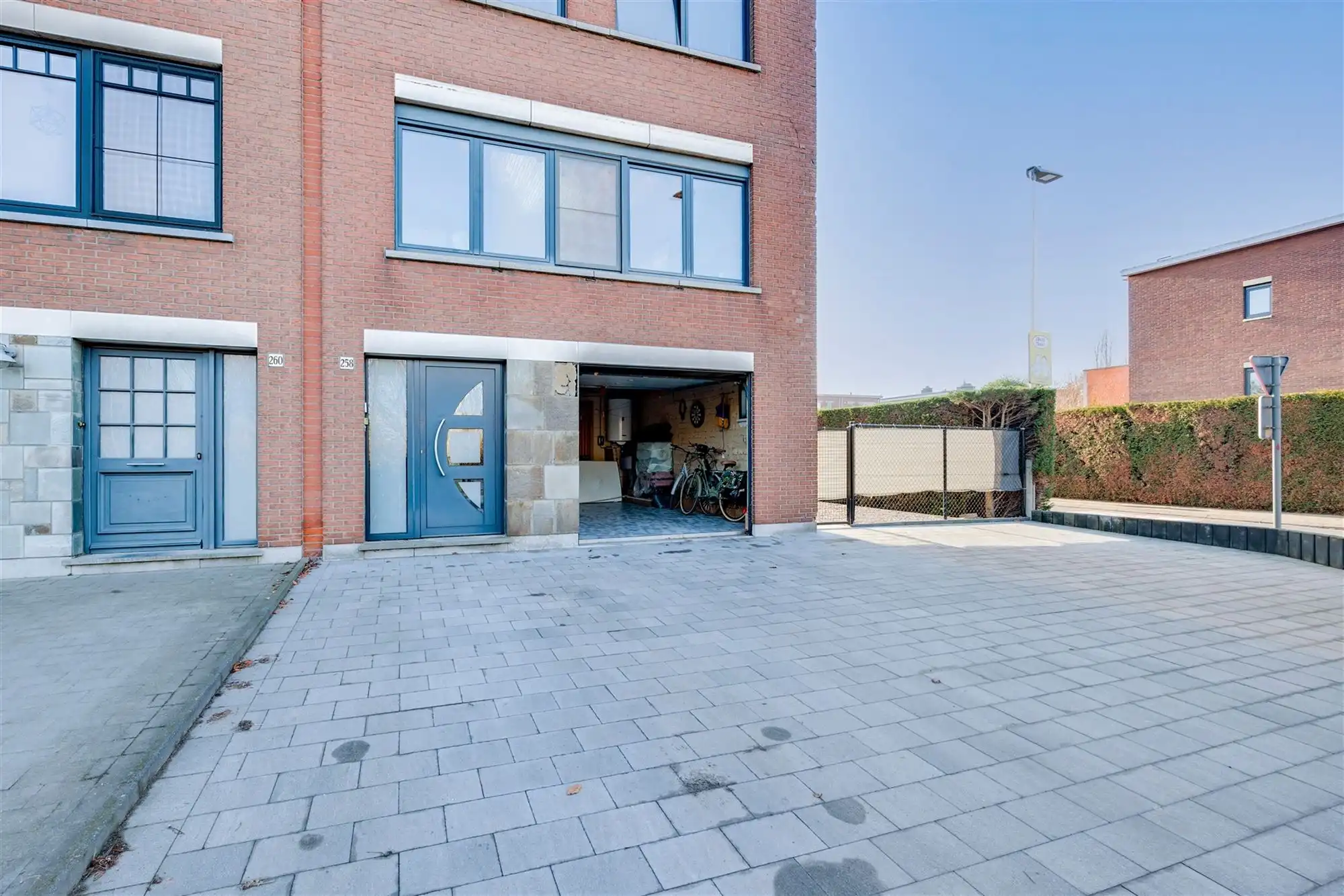 Ruime HOB met 3 slaapkamers, garage en Z-tuin. foto 5