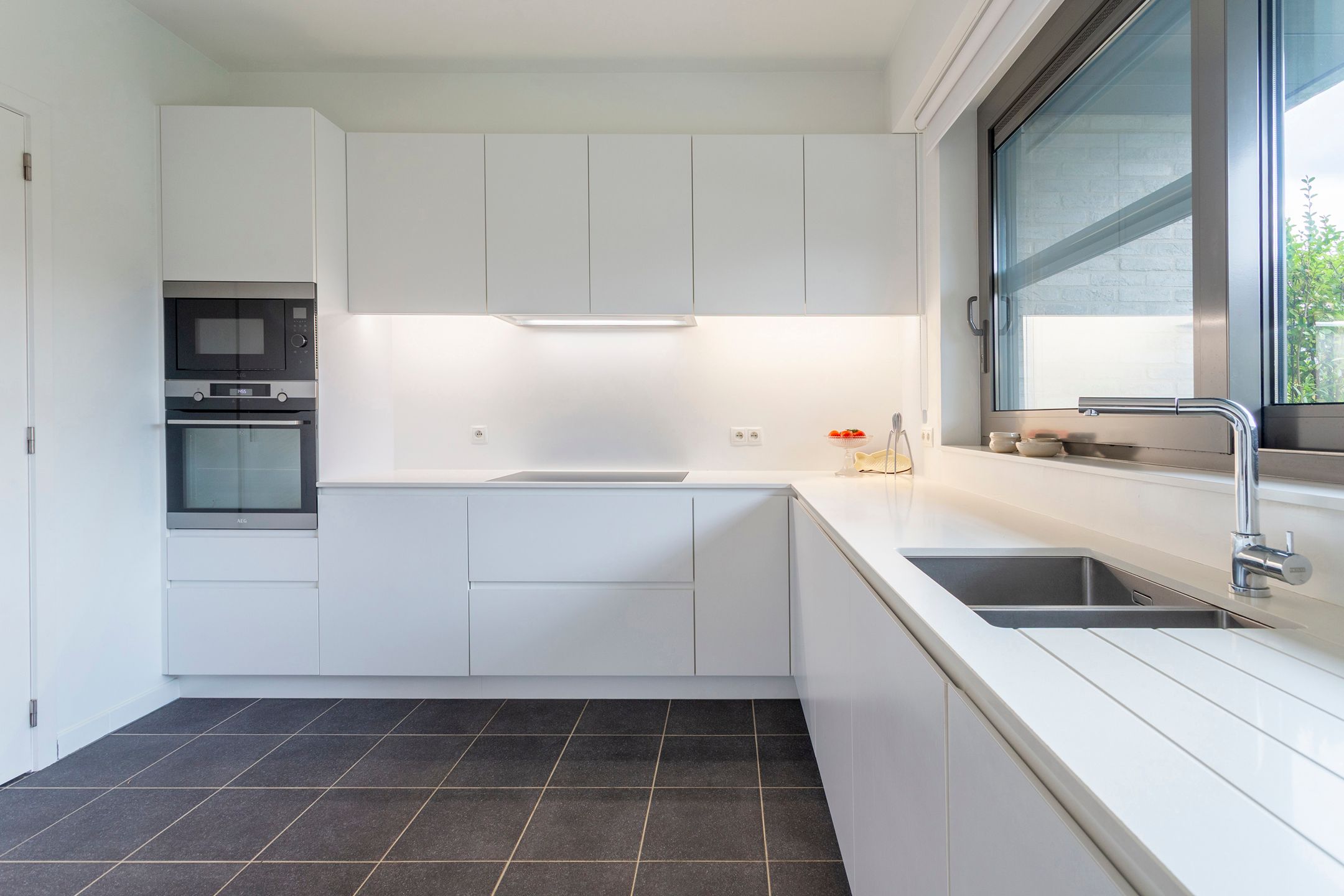 licht gelijkvloersappartement met 3 slpks en riante tuin foto 11