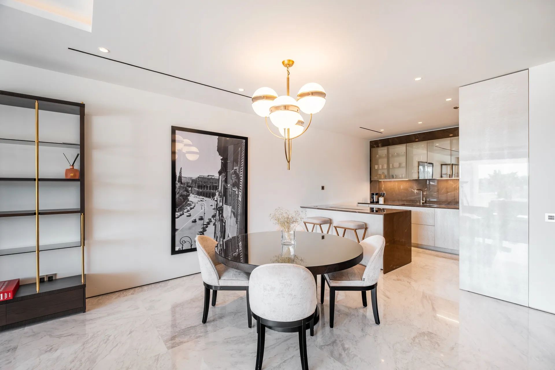 Beleef ultieme luxe op de Golden Mile van Marbella: jouw exclusieve droomwoning op een toplocatie! foto 8