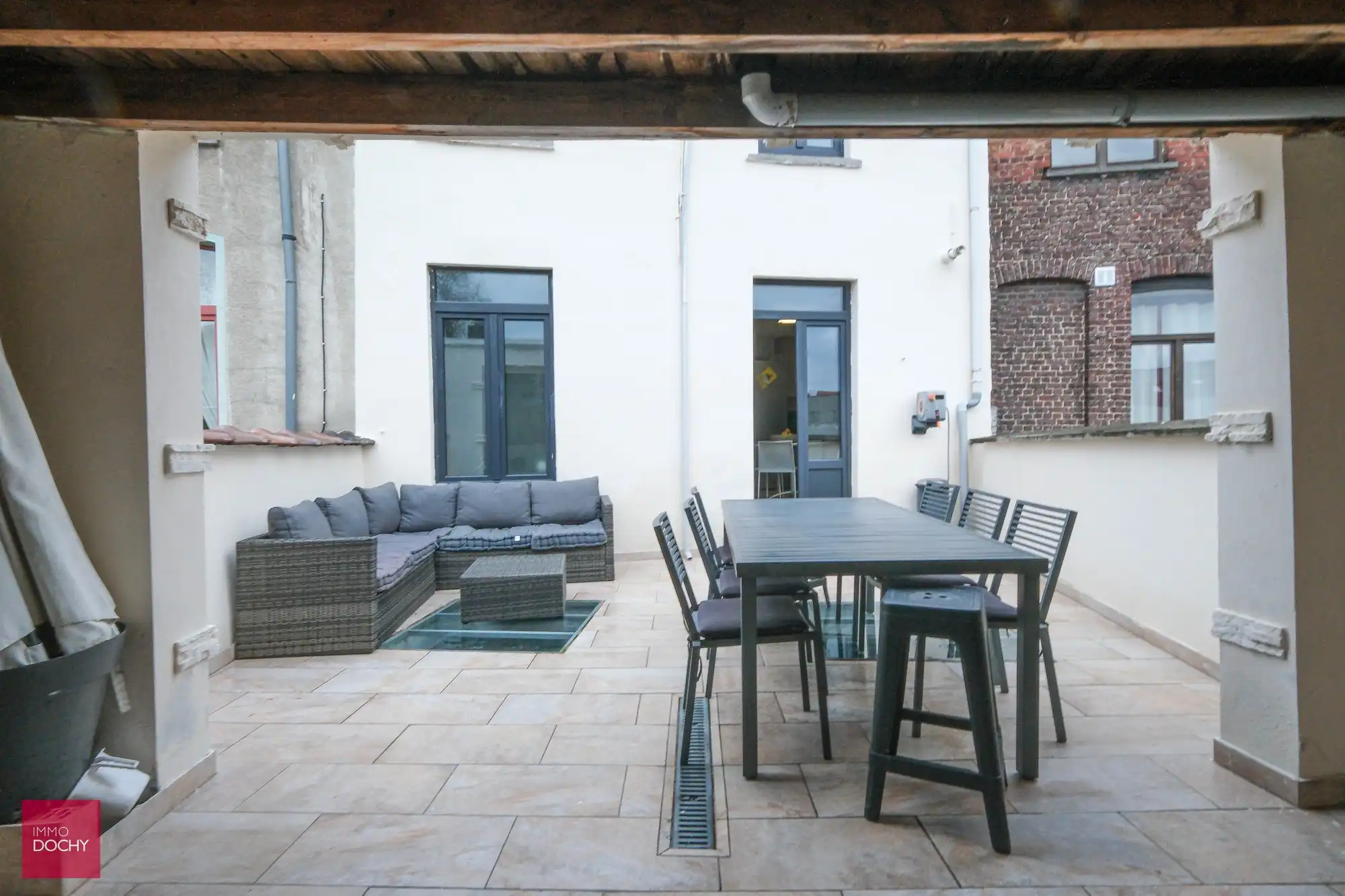 Vernieuwde herenwoning met atelier/magazijn/handelsruimte en lift centrum Kortrijk foto 13