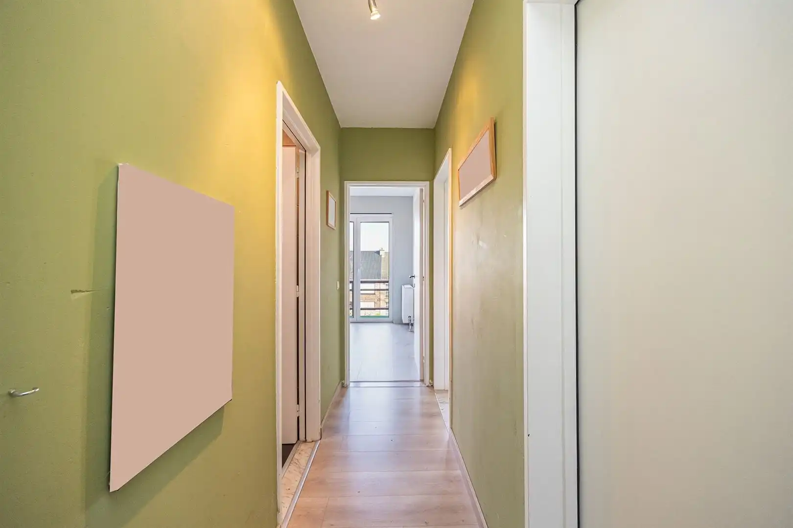 Appartement met 2 terrassen in doodlopende straat foto 10