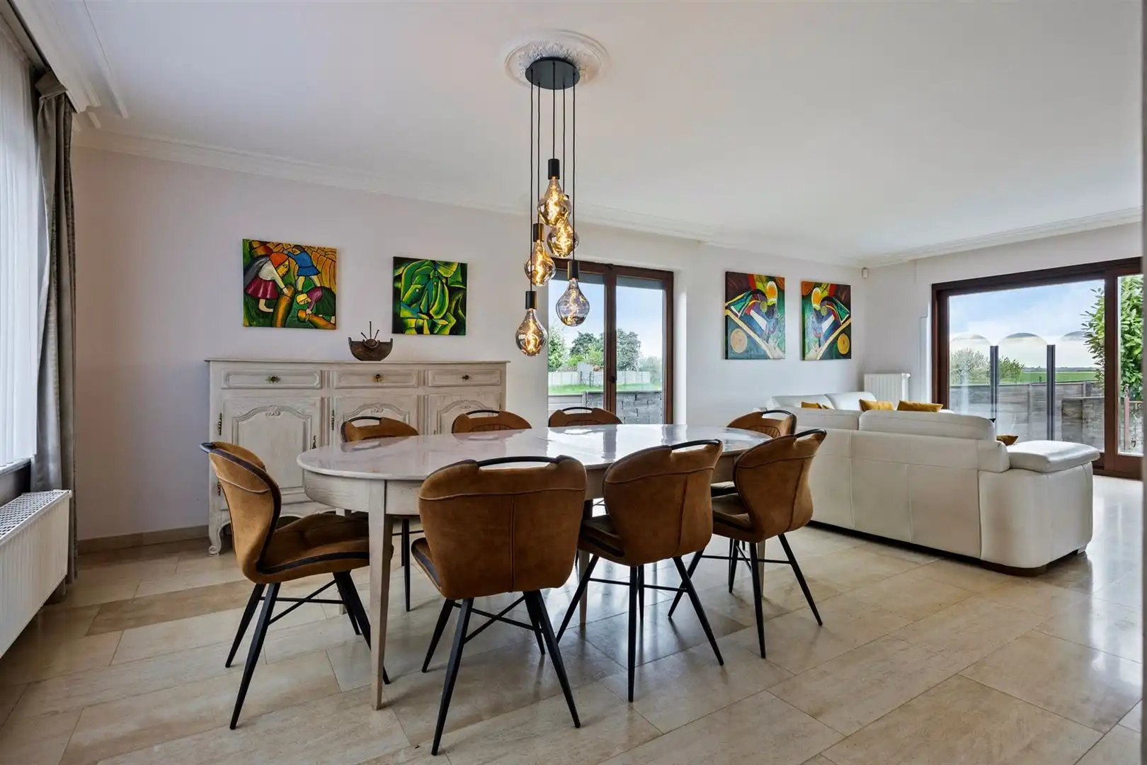 Exclusieve Villa met Luxe afwerking en idyllische tuin. foto 9