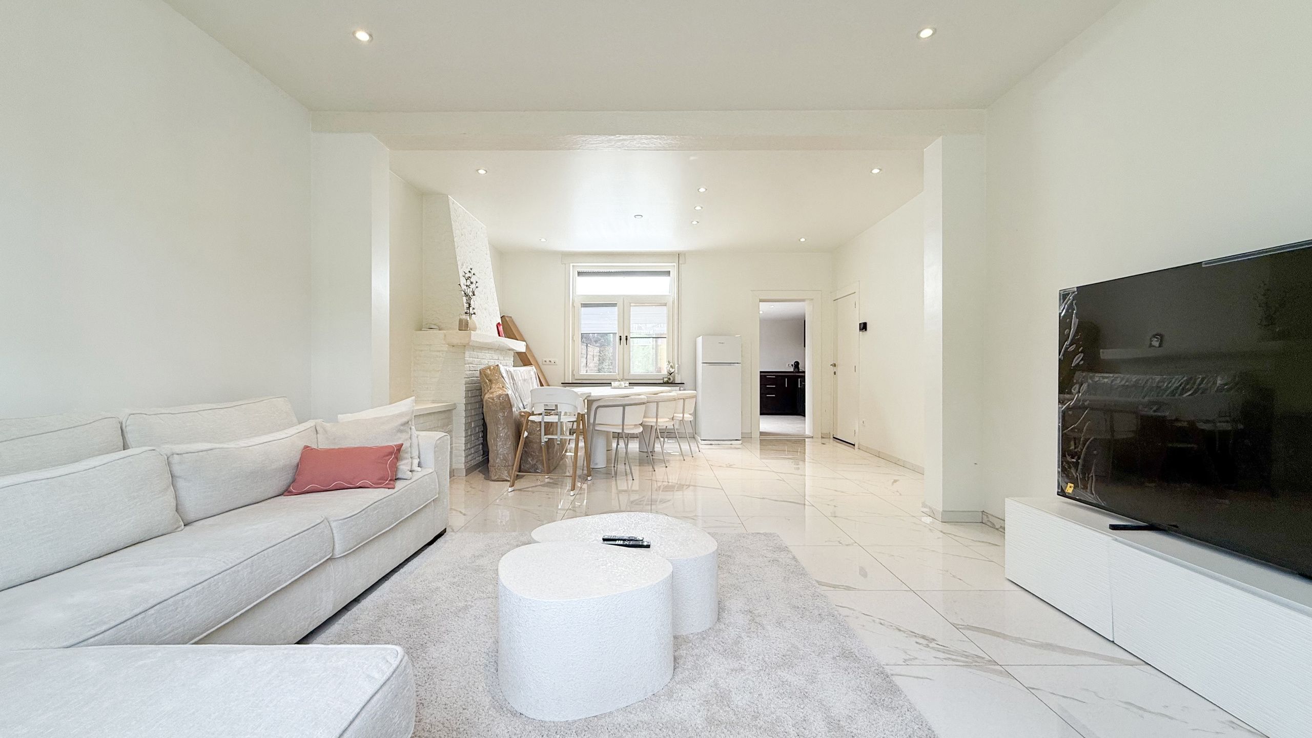 Karaktervolle woning met moderne afwerking en zonnige tuin! foto 5