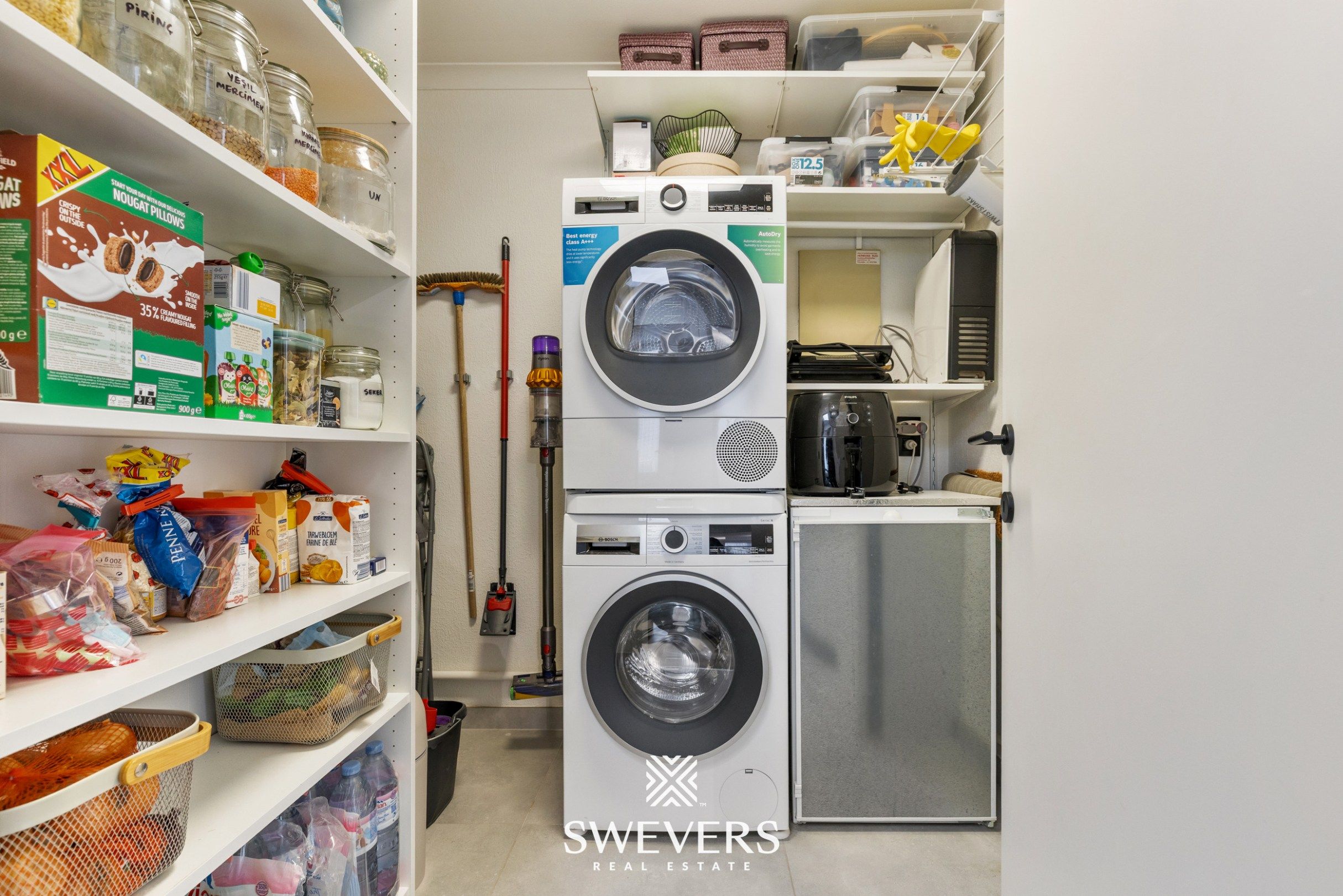 Instapklaar appartement met 2 slaapkamers in centrum Koersel foto 27