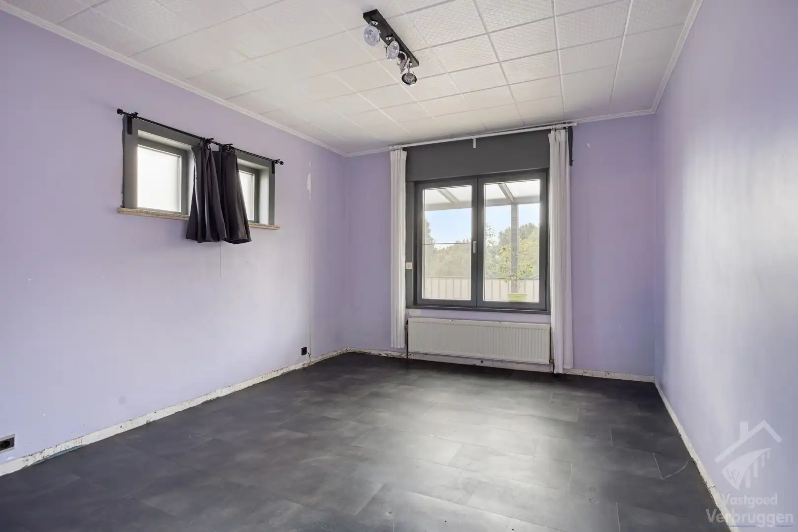 Volledig onderkelderde bungalow te koop op groot perceel foto 7