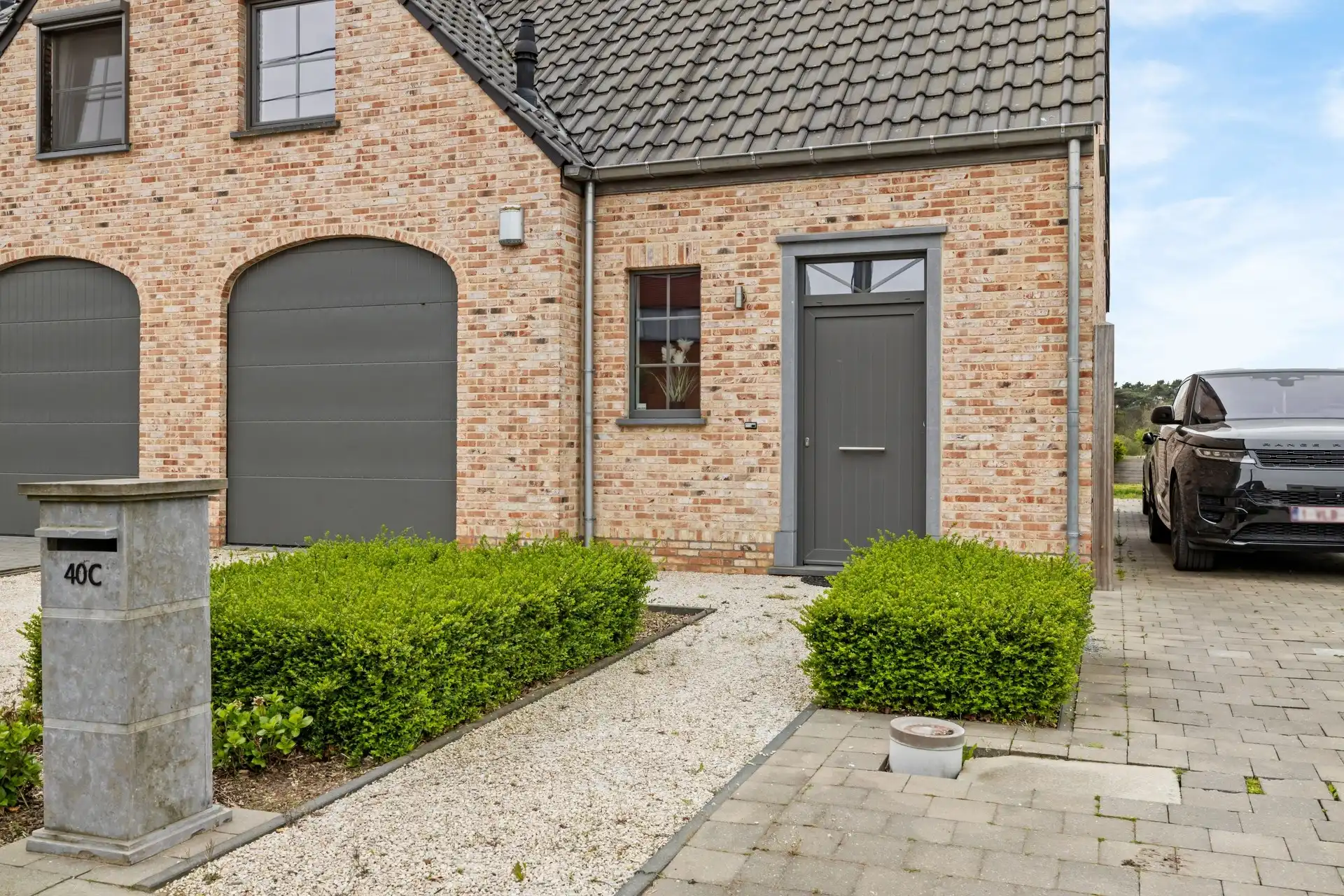 Recente gezinswoning op een uitstekende locatie in Sint-Gillis-Waas foto 2