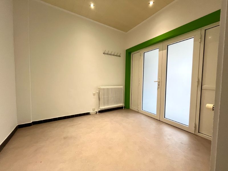 RUIM GELIJKVLOERS APPARTEMENT TE HUUR IN GENT foto 2