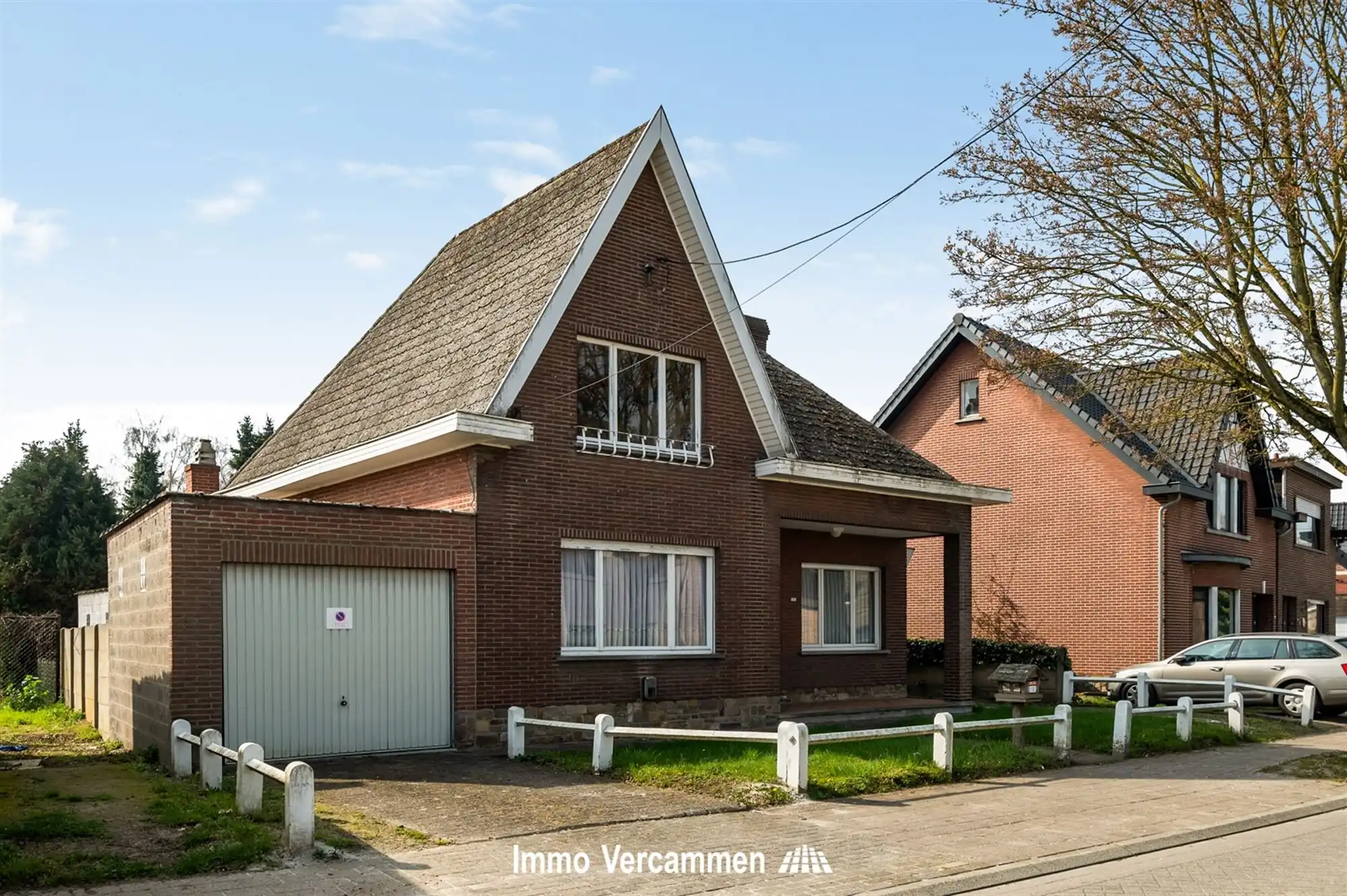 Hoofdfoto van de publicatie: Te renoveren gezinswoning, uiterst gunstig gelegen te Sint-Katelijne-Waver