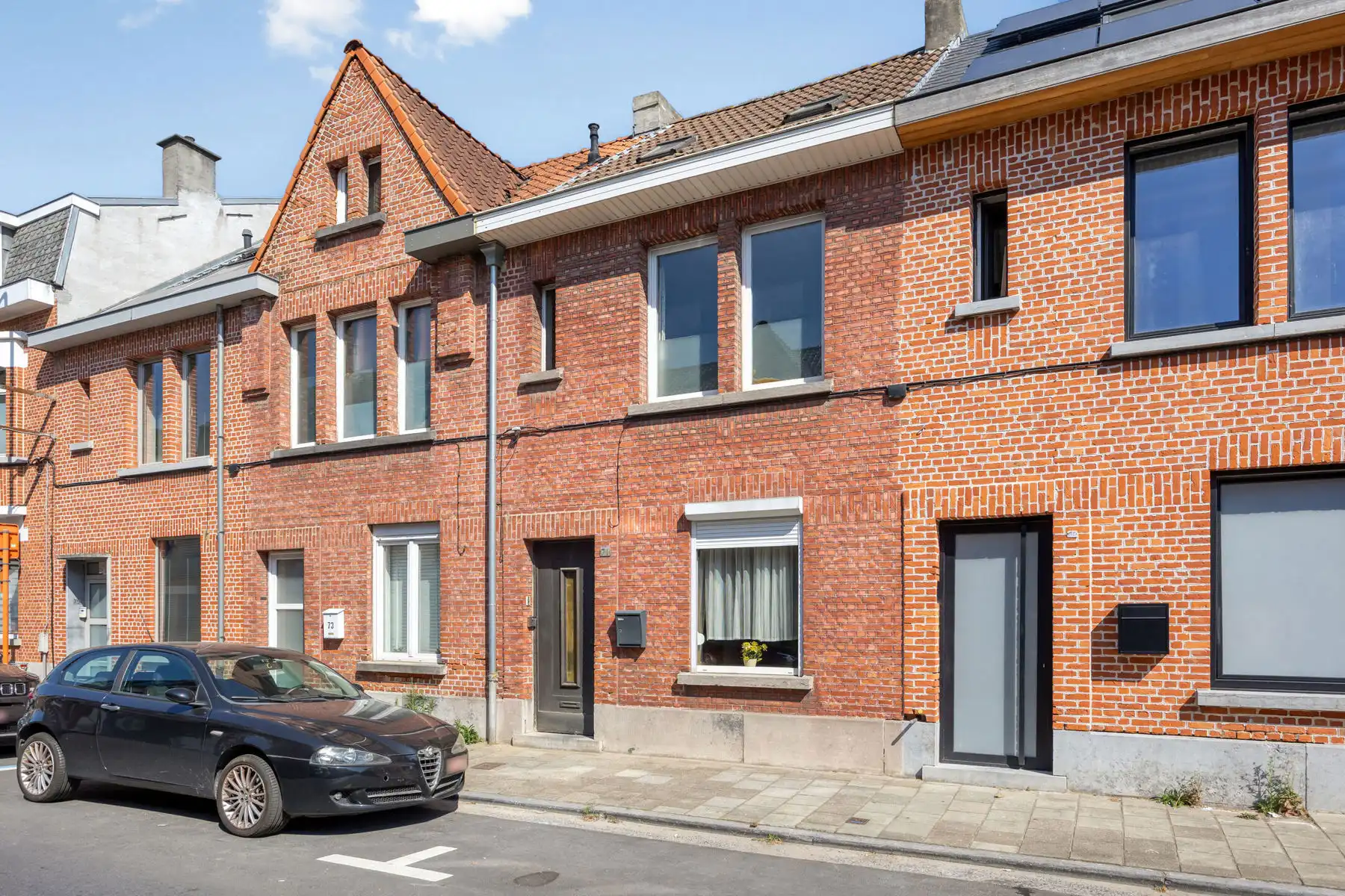 TE KOOP - gesloten bebouwing met 2 slaapkamers en tuin foto 17