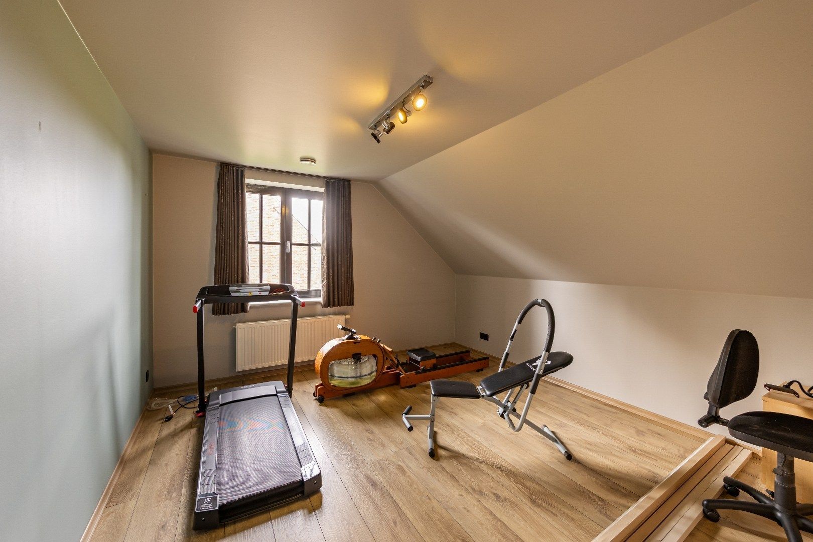 Prachtige landelijke villa met gezinstuin op 4.583m² foto 19