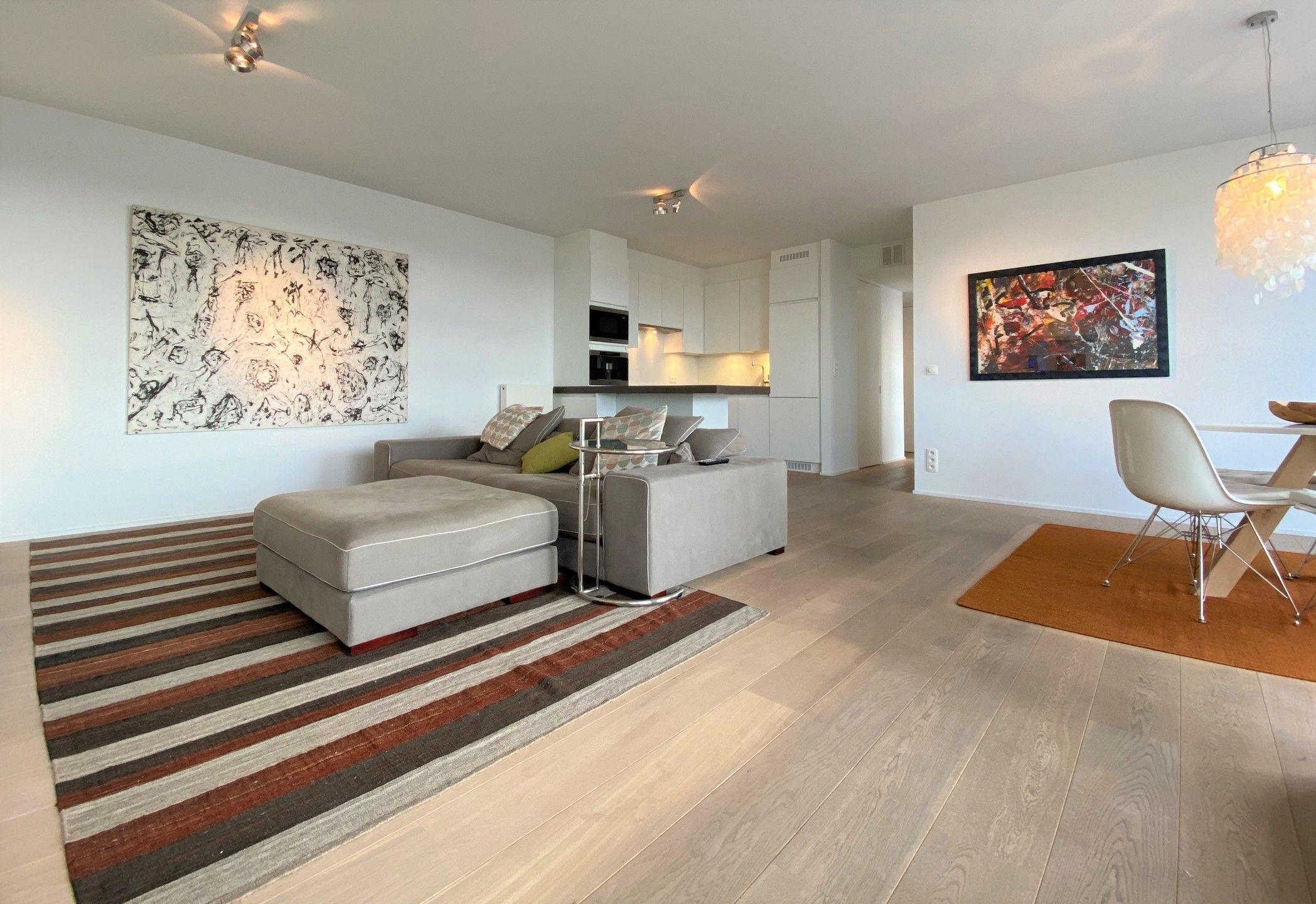panoramisch wonen in 'London Tower' met zicht over Eilandje foto 3