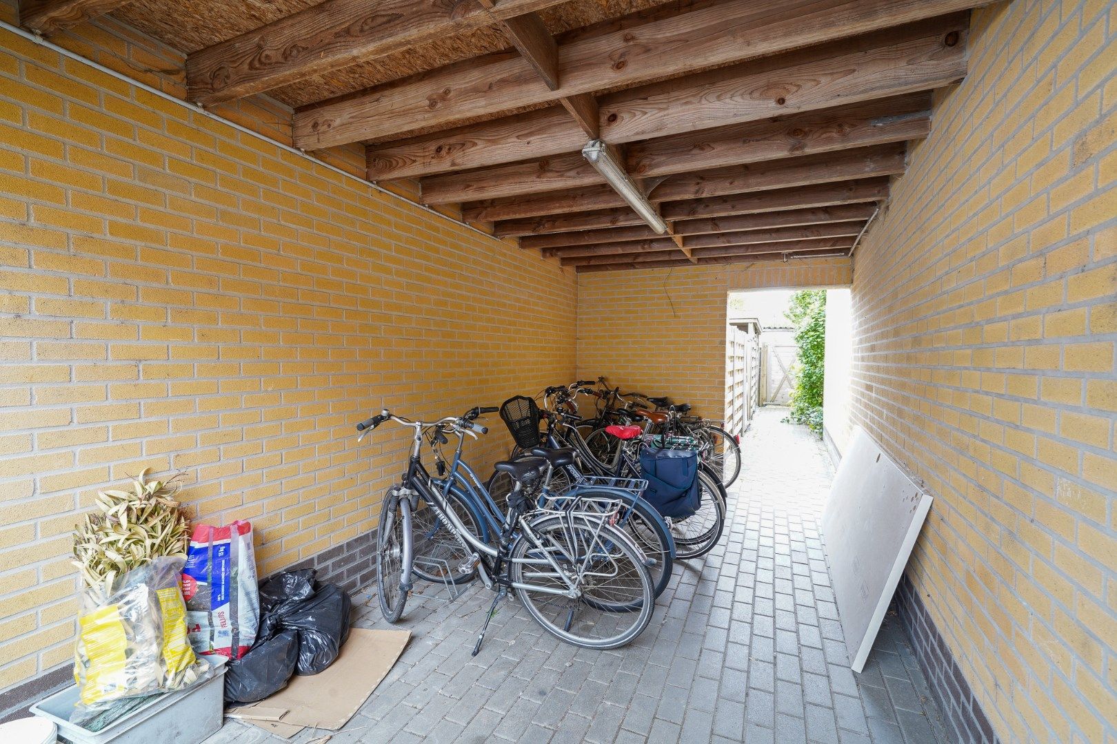 Instapklaar duplexappartement met zongericht terras en mogelijkheid tot garage foto 11