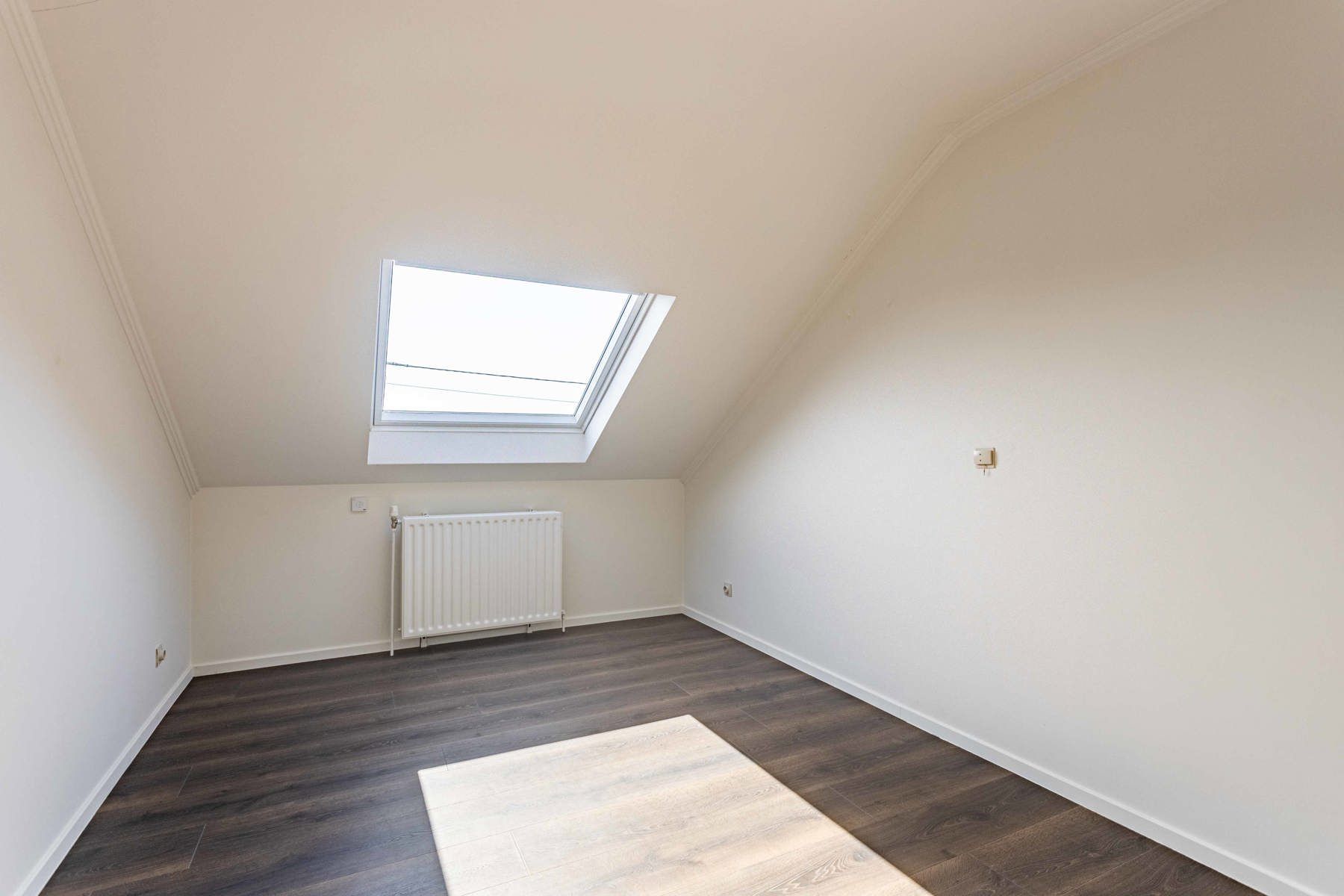 Aangename instapklare woning met 4slpk en tuin foto 18