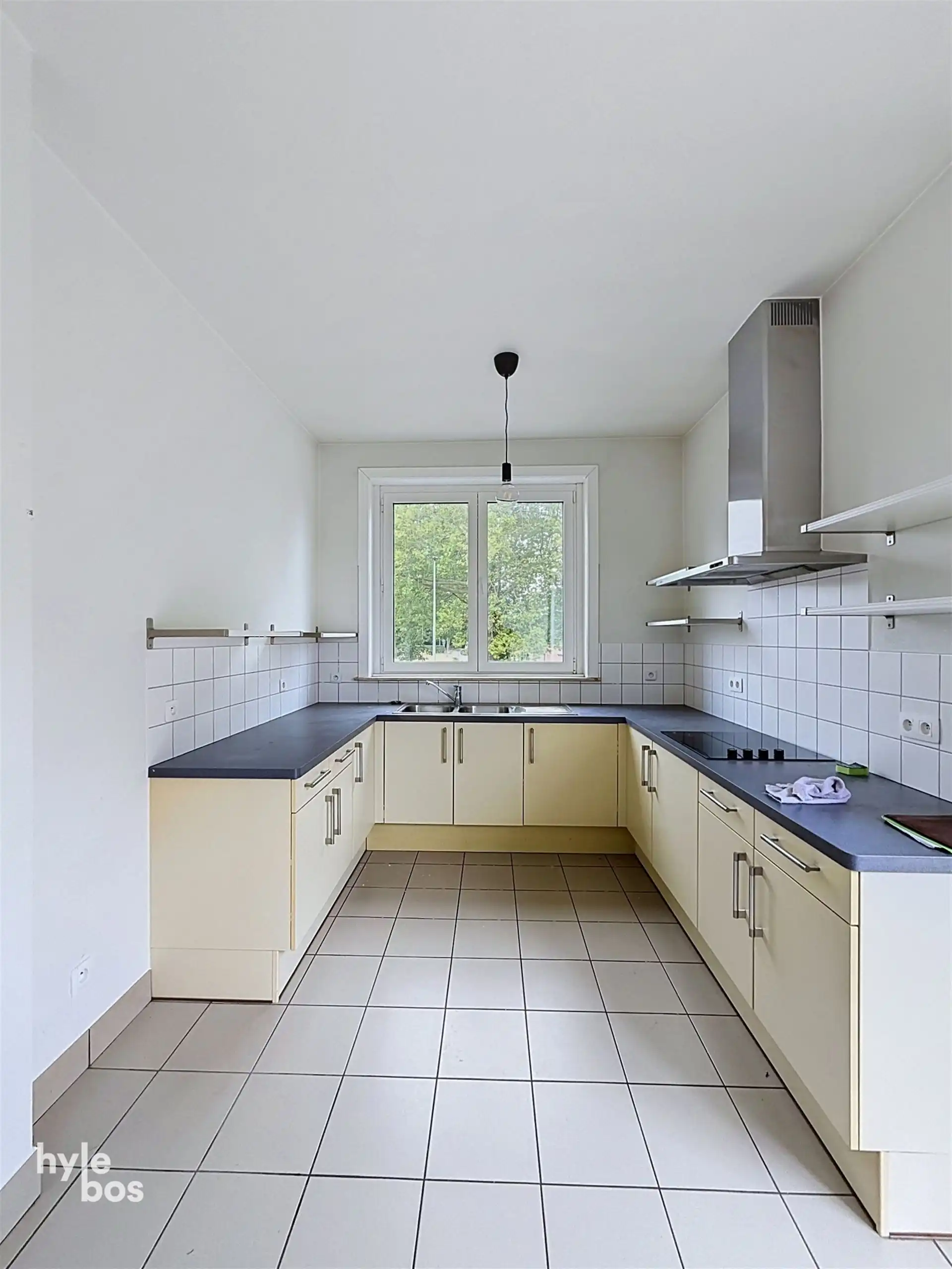 3 slaapkamer appartement met ruim terras en autostaanplaats foto 9