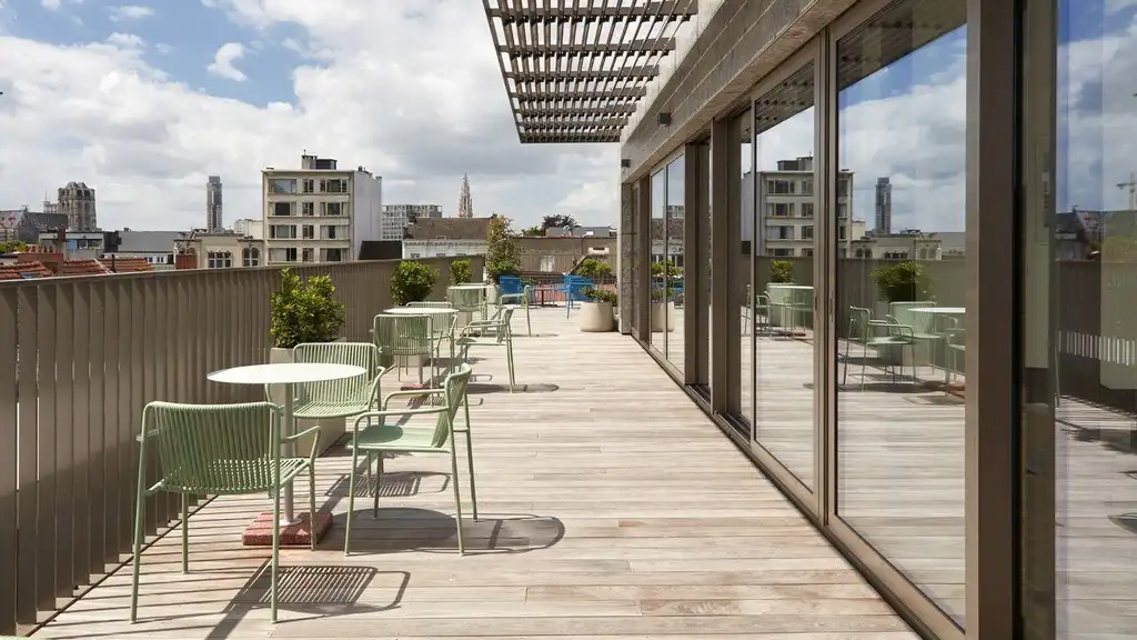 Volledig ingericht kantoorverdiep te huur in Clockwise Antwerpen foto 14