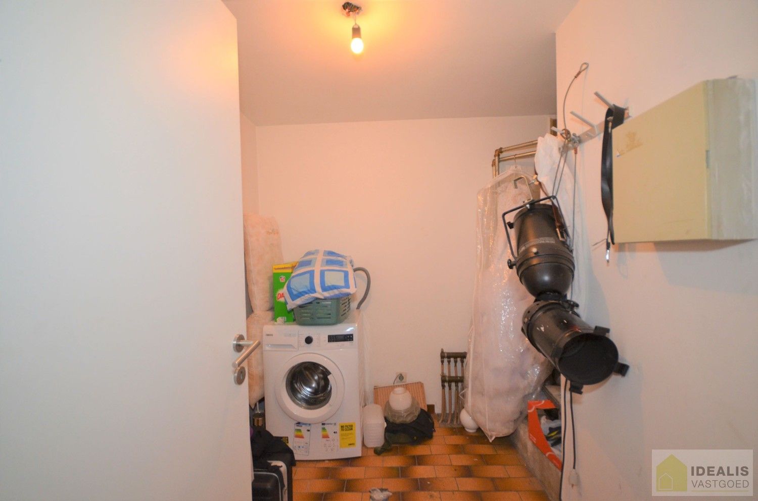 APPARTEMENT OP 2de  VERDIEP MET RUIM 80M² BEWOONBARE OPPERVLAKTE, 2 SLAAPKAMERS EN INPANDIGE GARAGE IN HET HARTJE VAN BOCHOLT foto 9