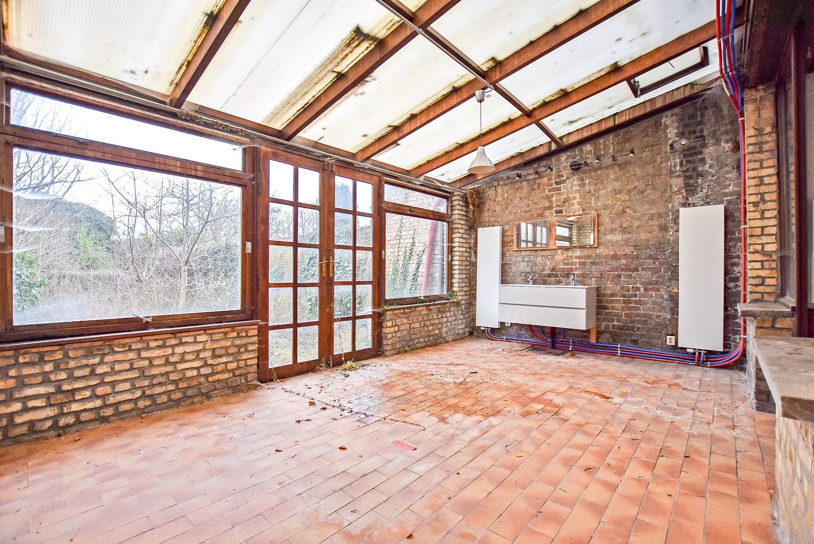 Zeer ruime te renoveren woning centrum Veurne! foto 6